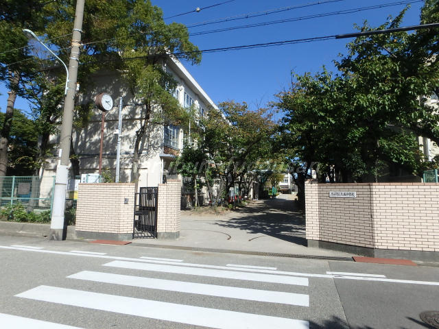 中央中学校